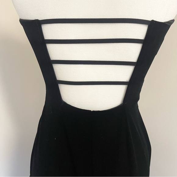 Stunning vintage ‘90’s Jessica McClintock zebra print velvet strapless gown! - Picture 8 of 13